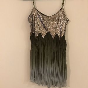 Gimmicks sequined tank